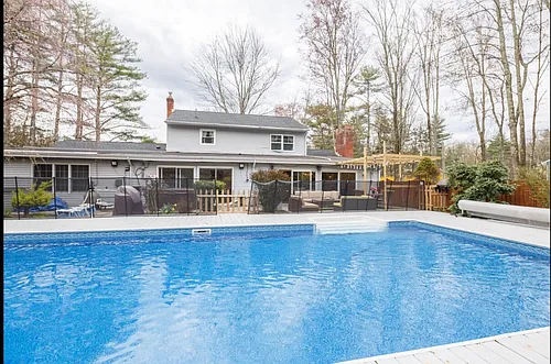 41 Park Dr Photo 1