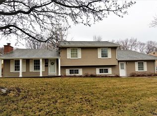 3830 Tomahawk Trl SE, Cedar Rapids, IA 52403