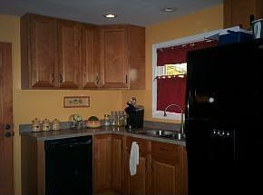 4th image of 297 Woodlawn Dr