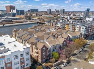 201 Dey St APT 124, Harrison, NJ