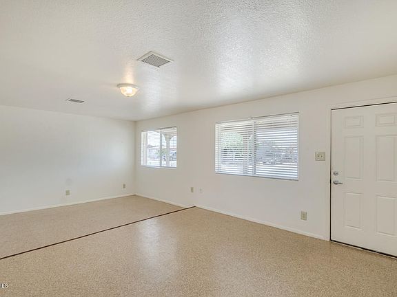 5th image of 13605 N El Frio St