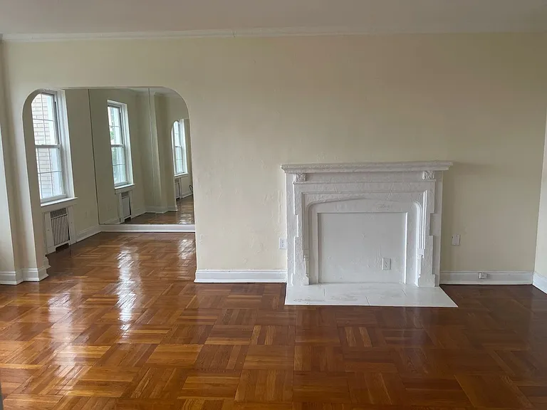 The Royal York Apartments — Photo 24