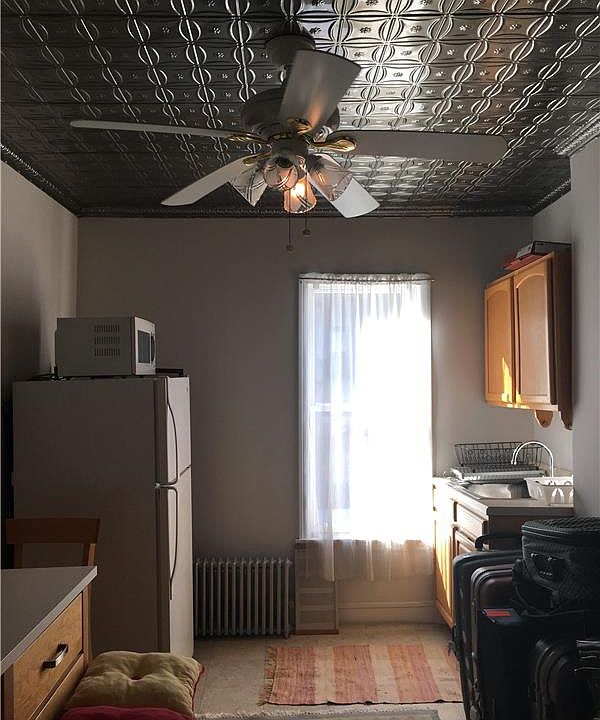 2nd image of 230 12th St #2