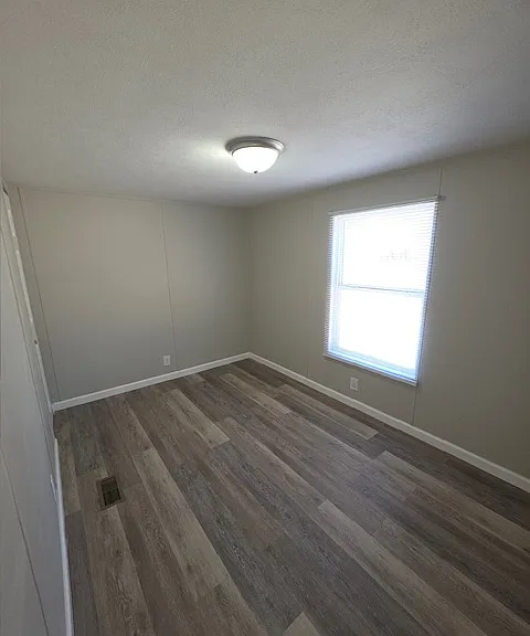 900 Kathleen Dr #28 — Photo 9