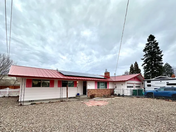 5425 Bel Aire Dr, Klamath Falls, OR 97603
