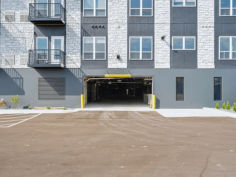 Lexi Apartments — Photo 44