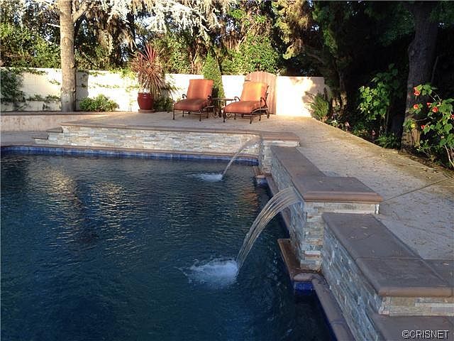 1st image of 4624 Mirador Pl