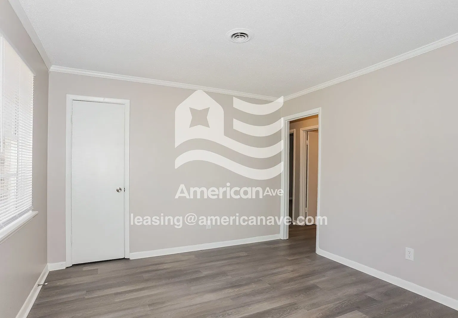 3 bed, 1.5 bath, 1275 sqft, $1,170 — Photo 2