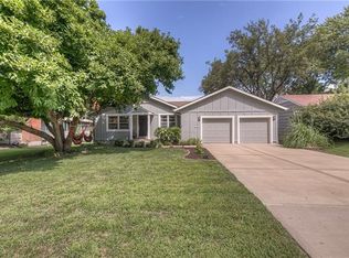 3600 W 73rd Ter, Prairie Village, KS 66208