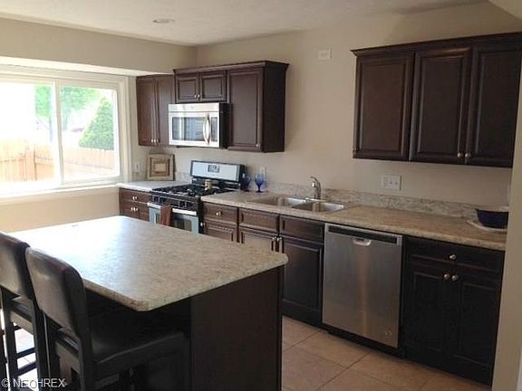 2nd image of 25301 Briardale Ave