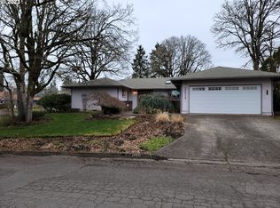 17515 Springhill Pl, Gladstone, OR 97027