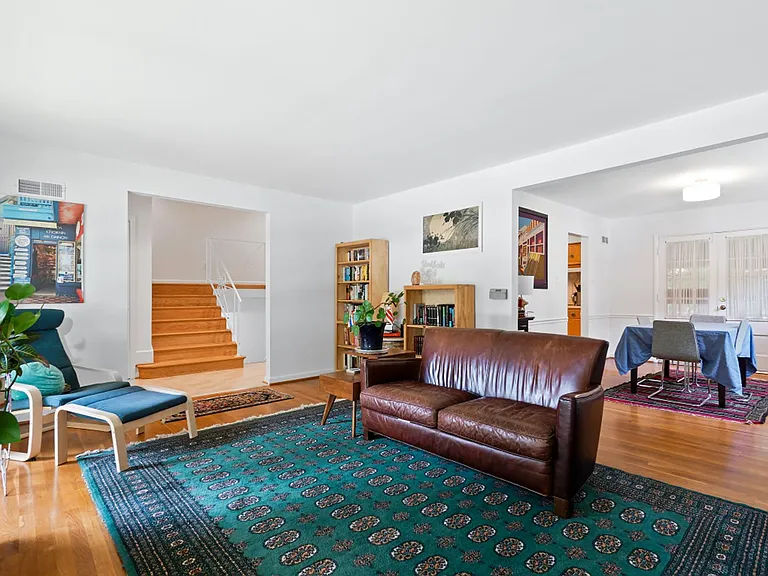 8504 Sundale Dr — Photo 8