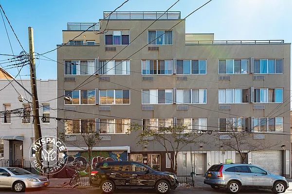 Rented by MySpaceNYC | media 34