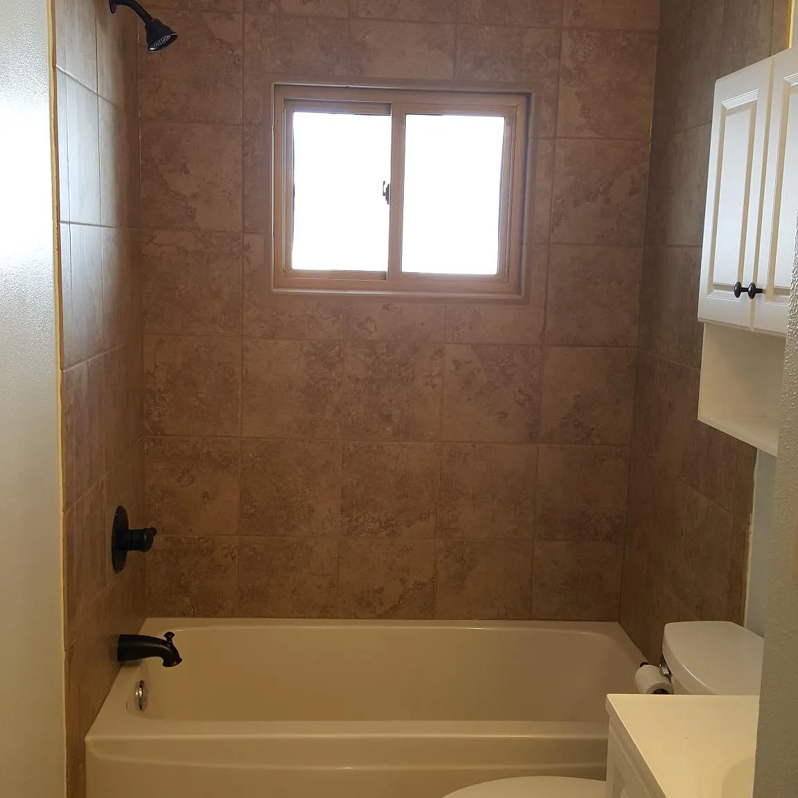 3 bed, 1894 sqft, $1,650 — Photo 3