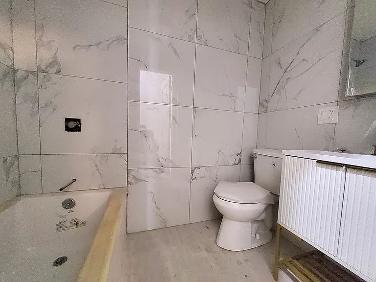 320 Throop Ave #2 — Photo 11