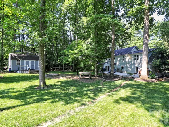 11007 Secotan Ln, Matthews, NC 28105