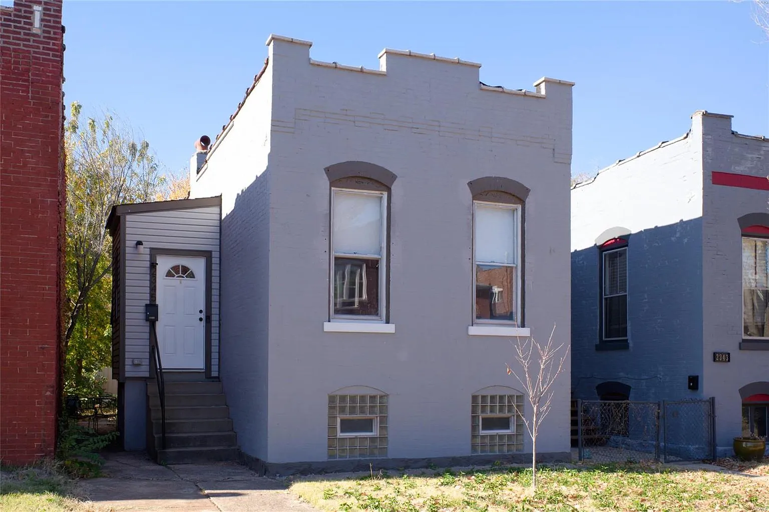 2345 Michigan Ave photo 1