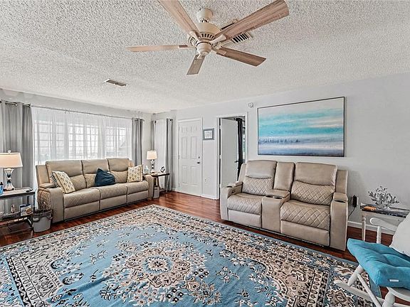 3rd image of 9336 CAPE CHARLES AVENUE
