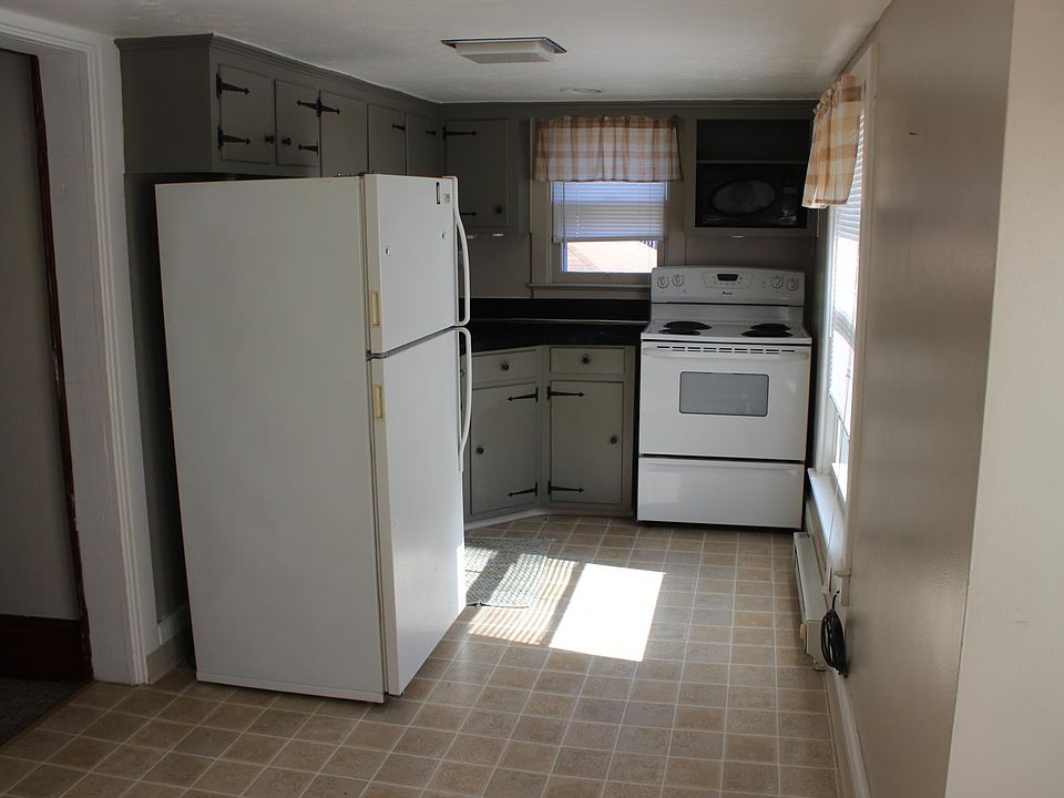 2nd image of 67 W Main St #B