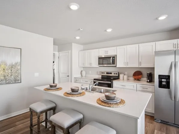 1052 Maple St, Waukee, IA 50263