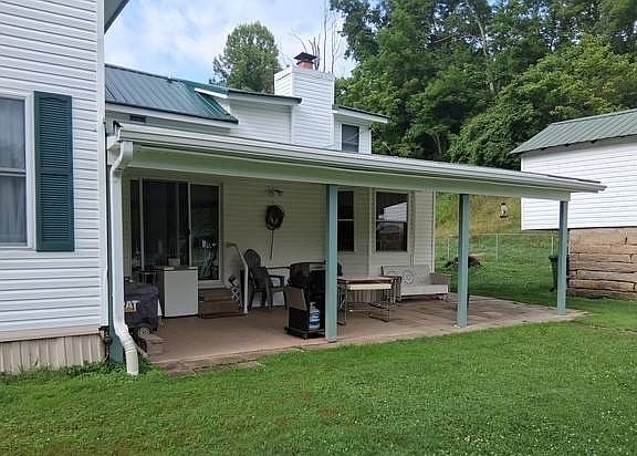 3rd image of 482 & 484 Windyville Rd