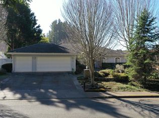 925 Brooke Ln, Brookings, OR 97415