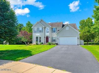 706 Cedar Point Ct, Toms River, NJ 08753