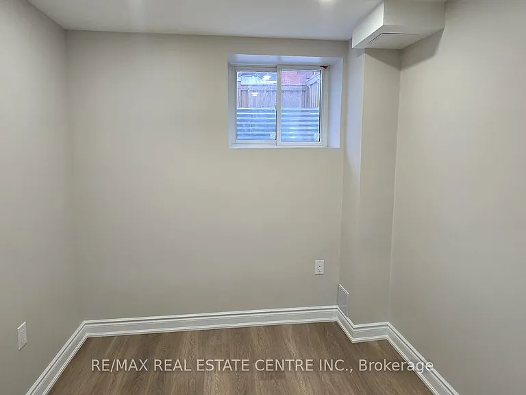 1 Nairn Cir #389 — Photo 8