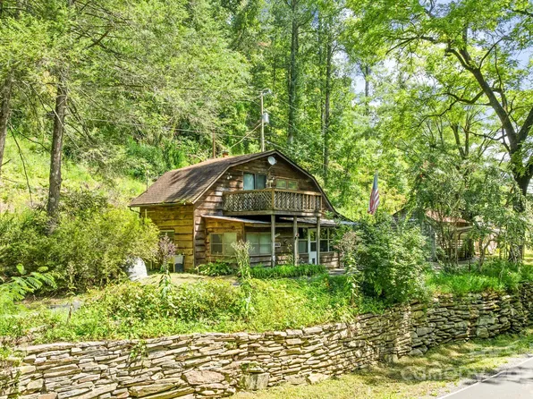 2270 Clear Creek Rd, Marion, NC 28752