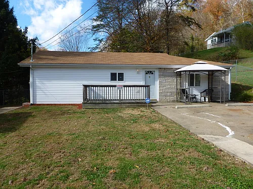53 Redmans Ct Photo 1