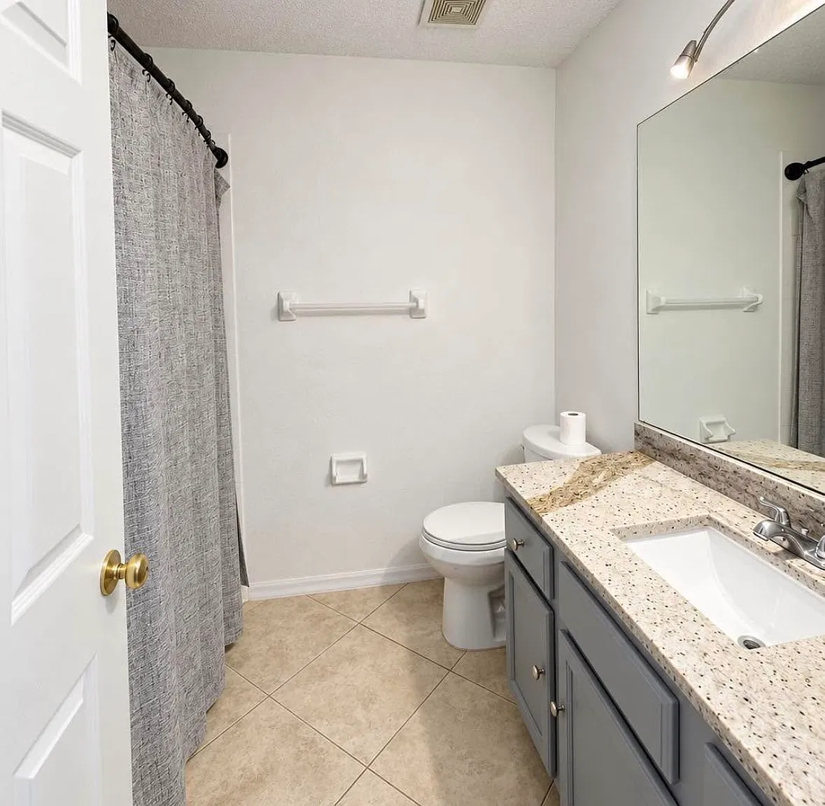 4 bed, 1721 sqft, $2,500 — Photo 3