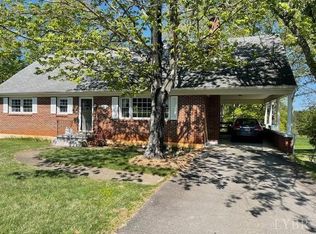 2393 Grit Rd, Hurt, VA 24563