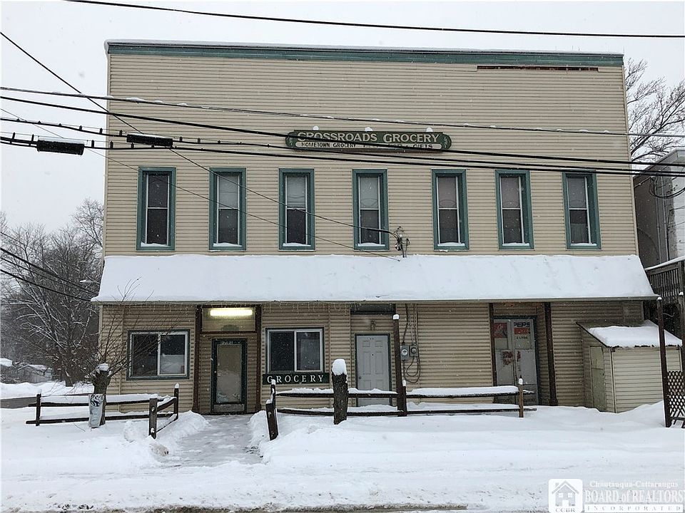 1st image of 25 Main St