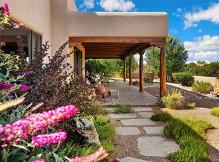 13 Sundance Cir, Santa Fe, NM 87506