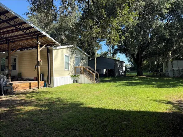 4920 W Knights Griffin Rd, Plant City, FL 33565