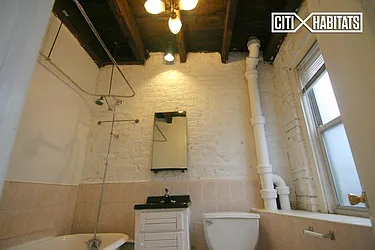 Rented by Citi Habitats