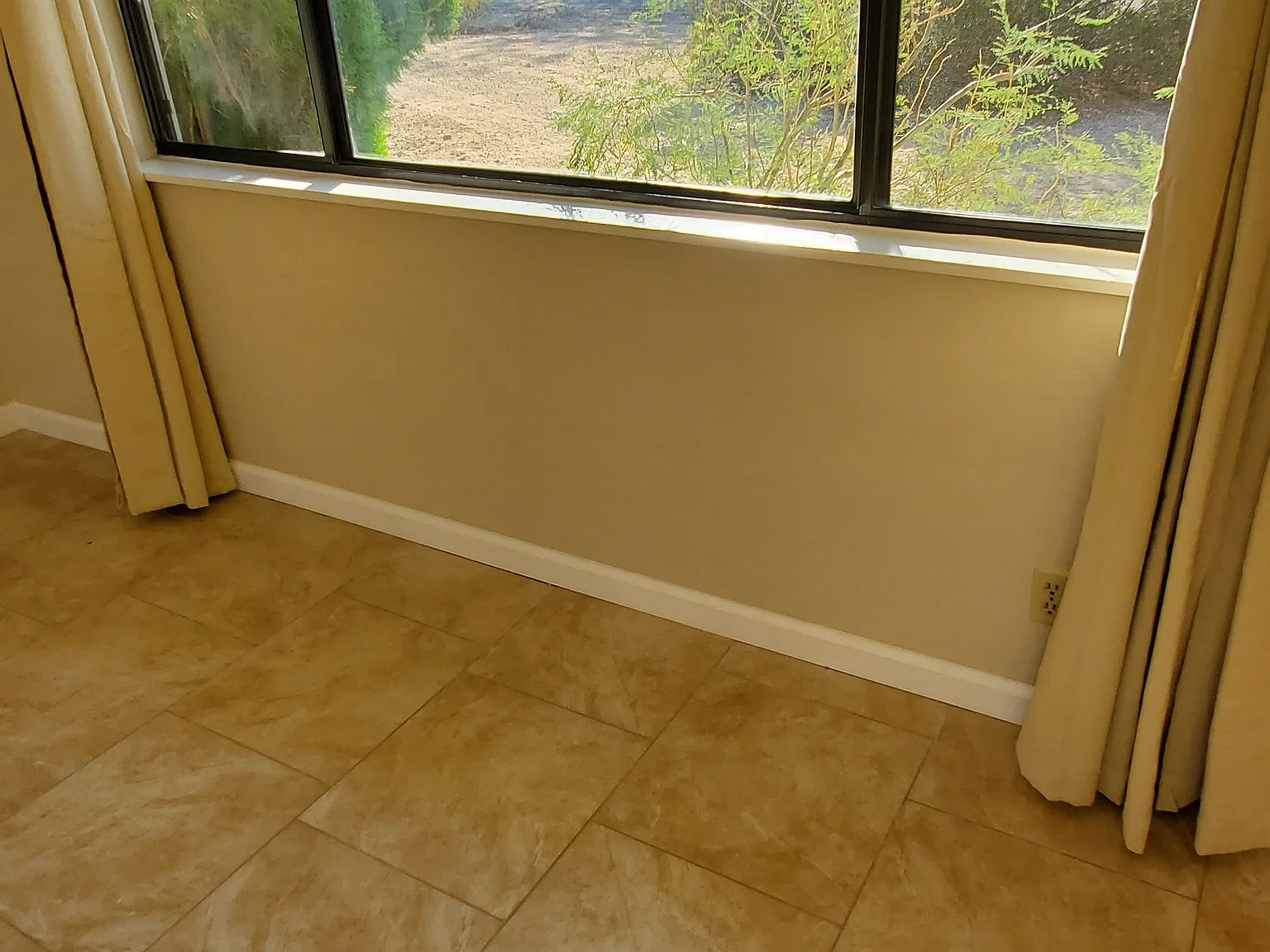 5 bed, 1170 sqft, $2,200 — Photo 3