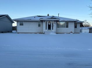 604 Michigan Ave W, Gilbert, MN 55741