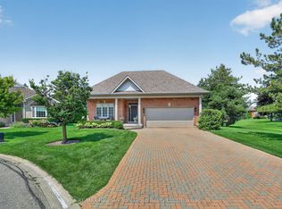 26 Hagen Holw, Whitchurch Stouffville, ON L4A 1N3
