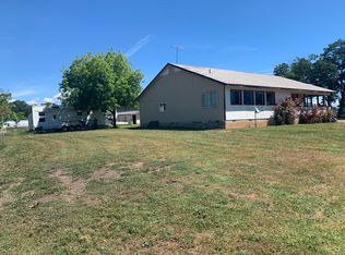 3080 Sams Valley Rd, Central Pt, OR 97502