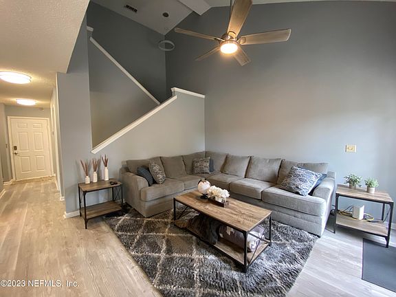 2nd image of 11840 Ashbrook Cir N #11840