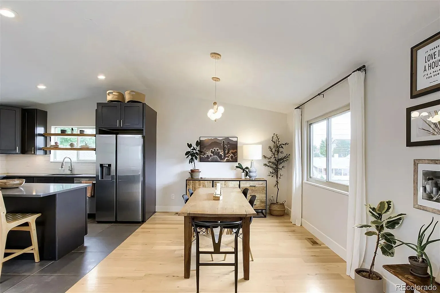 3 bed, 2058 sqft, $3,600 — Photo 4