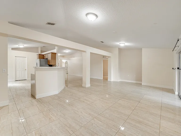 537 Mason Dr — Photo 17