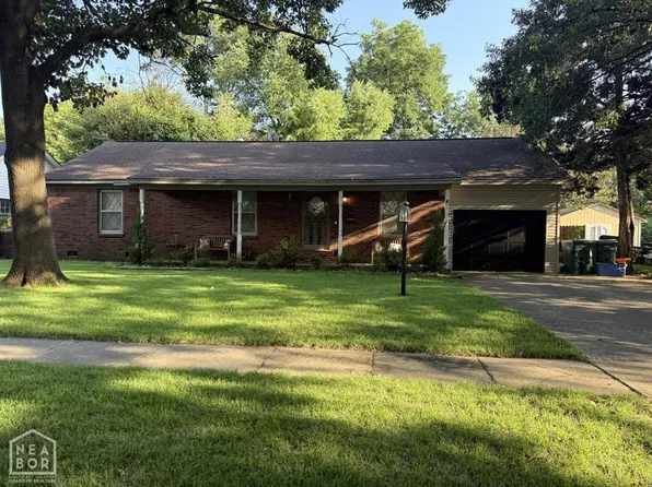 413 Cedar Ln, Blytheville, AR 72315