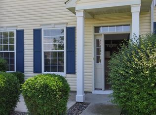 693 Cobblestone Way, Shakopee, MN 55379