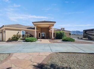 8210 Dripping Springs Rd, Las Cruces, NM 88011