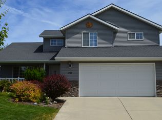 2733 W Blueberry Cir, Hayden Lake, ID 83835