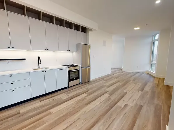 1060 Fulton Street image 1 of 7