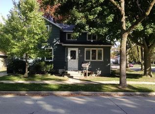 1124 S Jackson St, Appleton, WI 54915