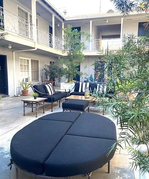 Cherokee Apartments — Photo 5
